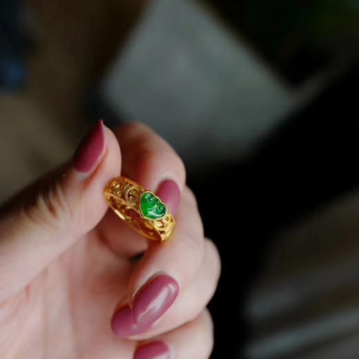 龢盒原创 18k金镶如意忍冬纹翡翠戒指 商品图3