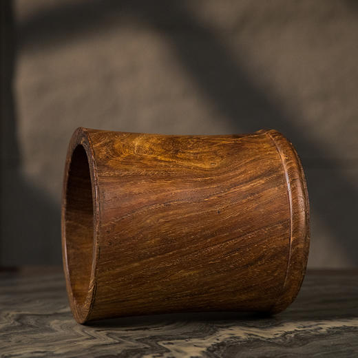 清 黄花梨束腰笔筒 商品图1