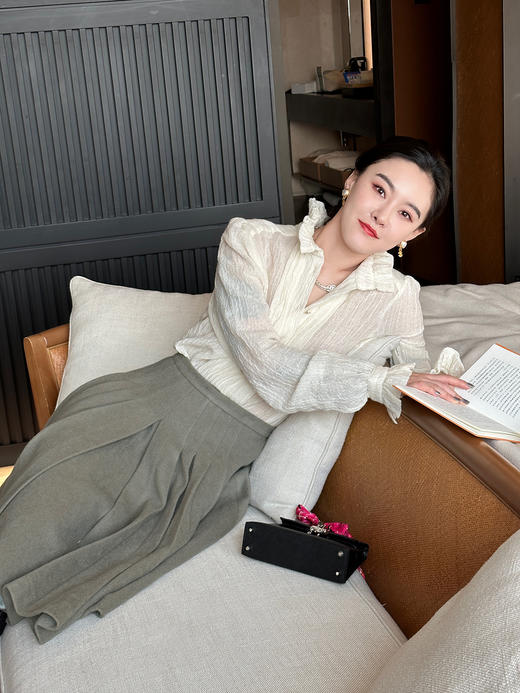 烟水氤氲矿物灰绿 羊毛大西服和蓬松羊毛百褶裙 商品图4