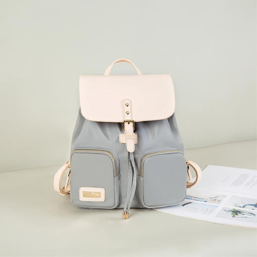 经典翻盖时尚双肩包8705 商品图1