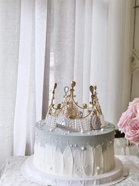 灰色系女王皇冠