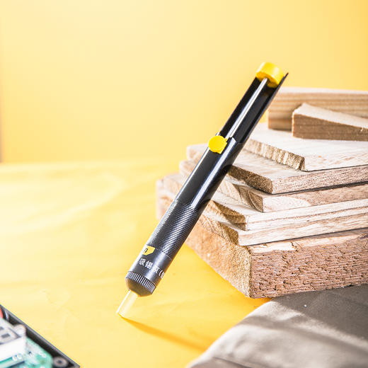 得力DL8720吸锡泵195mm(黑) 商品图4