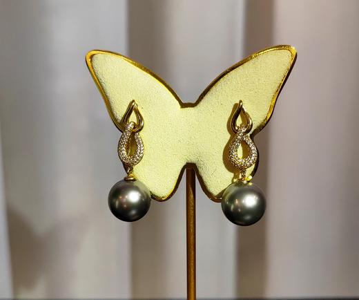 大溪地铂金灰18K金钻石镶嵌设计款耳环 商品图8