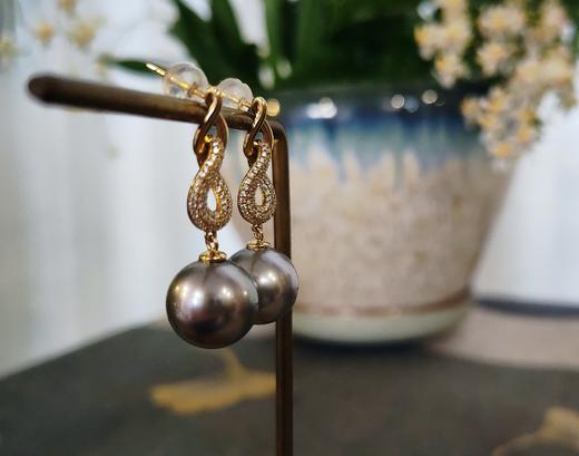 大溪地铂金灰18K金钻石镶嵌设计款耳环 商品图7