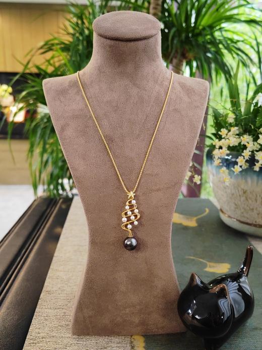 大溪地黑珍珠18K金钻石镶嵌节日季设计吊坠 商品图2