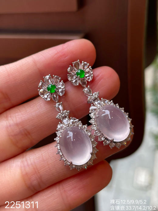 2251311，玻璃蛋面耳坠。具体价格微信咨询 商品图1