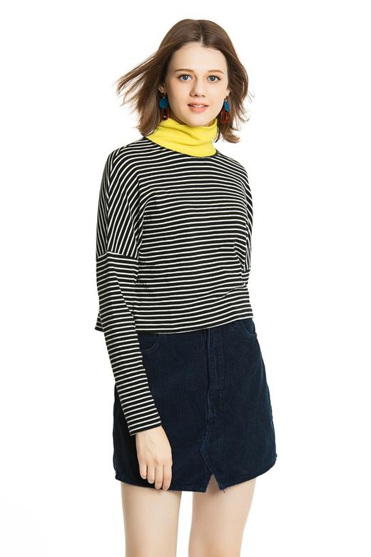 CU+CH蔻趣 拼色条纹高领上衣 4378 商品图0