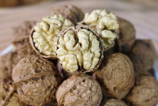 散称纸皮核桃 商品图0