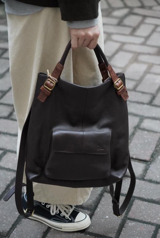 Diu棕色深棕色灰黑双肩包 商品图7