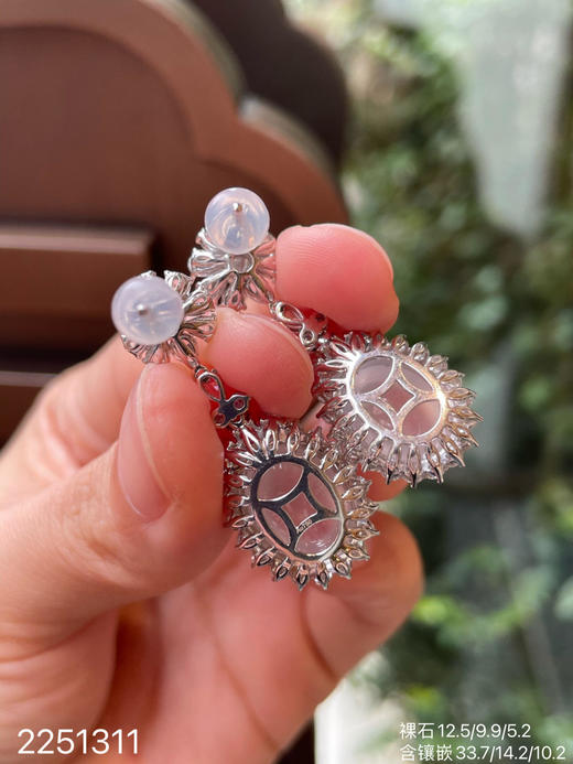 2251311，玻璃蛋面耳坠。具体价格微信咨询 商品图7