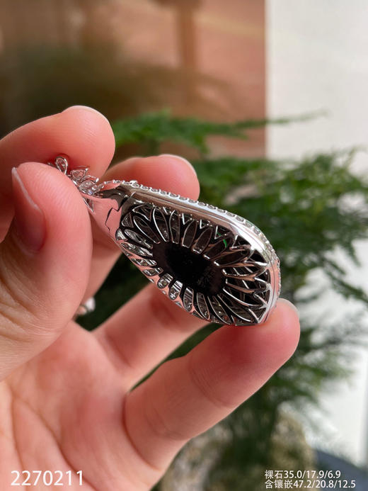 高冰木纳艳绿福瓜吊坠【2270211】具体价格微信咨询 商品图8