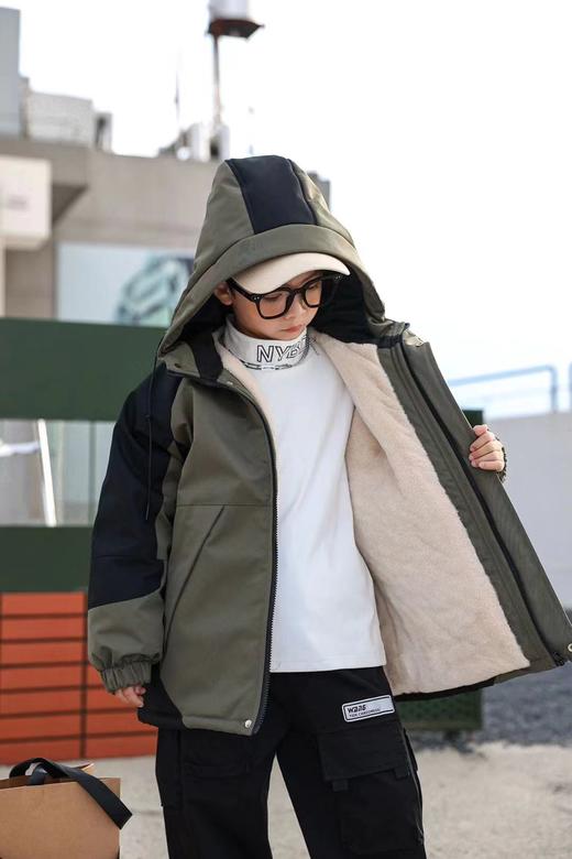 爱尚·酷吧啦2330派克服 商品图1