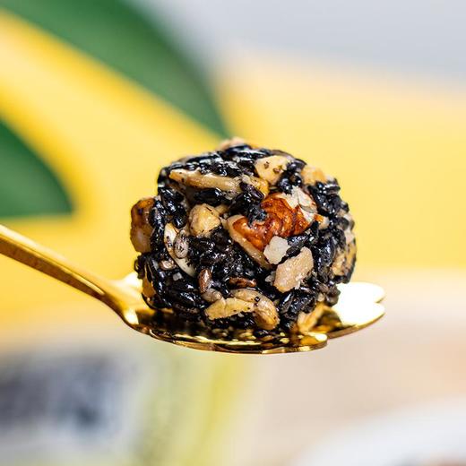 【百年品牌香港宝芝林】五黑坚果丸以黑养黑传统古法制作酥脆口感营养加倍更懂你的养生小零食一盒约20颗 商品图3