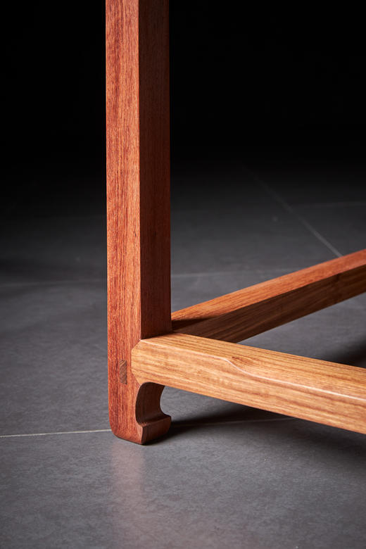 红桥红  家具严选  缅甸花梨（大果紫檀）【洪氏 马蹄腿高靠背南官帽椅 三件套】 商品图4