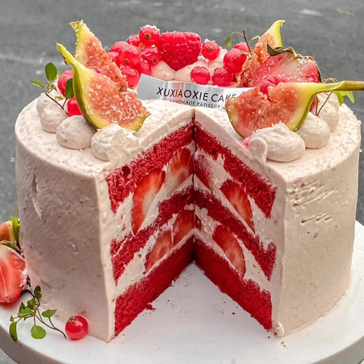 【草莓屋】红宝石（红丝绒戚风胚➕莓果夹心和奶油） 商品图3