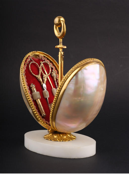 独角鹿西洋古董法国大理石嵌铜鎏金蛋形母贝水晶香水瓶缝纫套件 商品图1