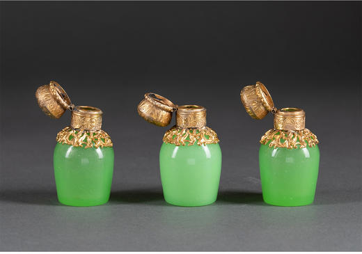 独角鹿西洋古董法国铜鎏金精雕蛋形母贝外壳绿色水晶香水瓶套件 商品图4