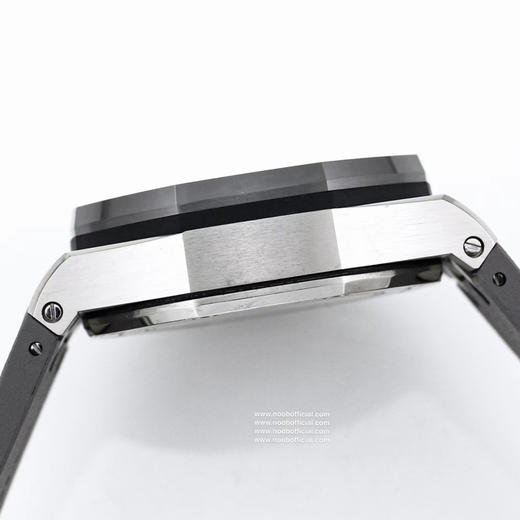 『经典款』Noob factory独家钛金属皇家橡树离岸型系列26400IO.OO.A004CA.01          26400IO.OO.A004CA.02    组合坚固耐用的钛金属表壳❕❕❕ 商品图10