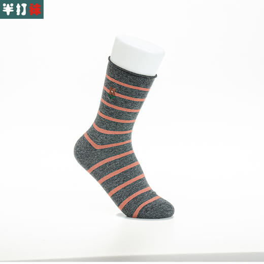 【新款上市 6件6折】女 | 女士条纹刺绣刺袜【粉色腰封2双包】条纹刺绣爱心中筒袜棉日韩百搭运动无骨缝头长筒袜女【2222209】 商品图4