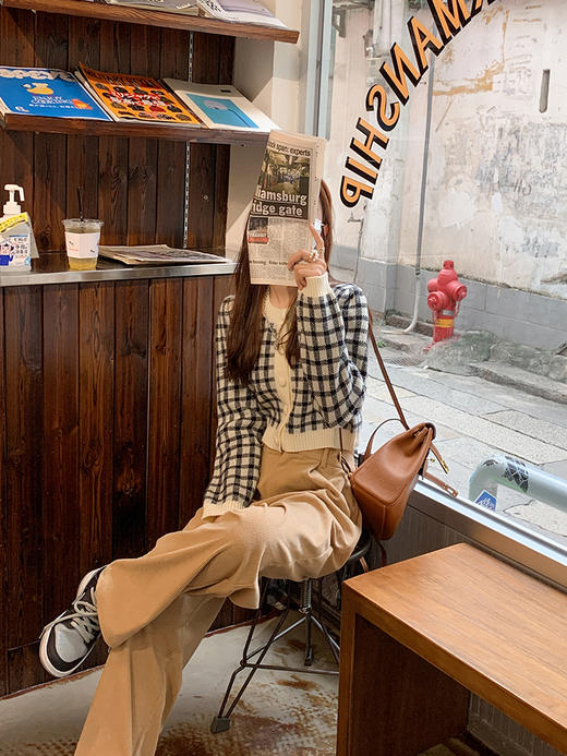 <曾小咸推荐>巨折清仓秒杀，稀有现货24小时发【仅限今日】棋盘格格子针织开衫显瘦软糯长袖上衣 商品图6