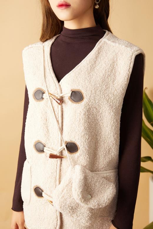 ANSUABEL 米杏羊羔毛带包马甲 10591 商品图3