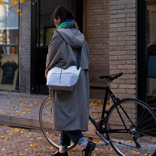 单向空间x纸现场 水洗单肩包 手提包 通勤包 商品图2