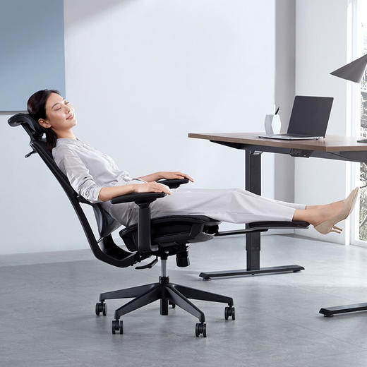 网易严选 小蛮腰系列 人体工程学转椅办公椅可躺电脑椅靠背椅子家用转椅伸缩脚踏 坐躺两用 商品图3