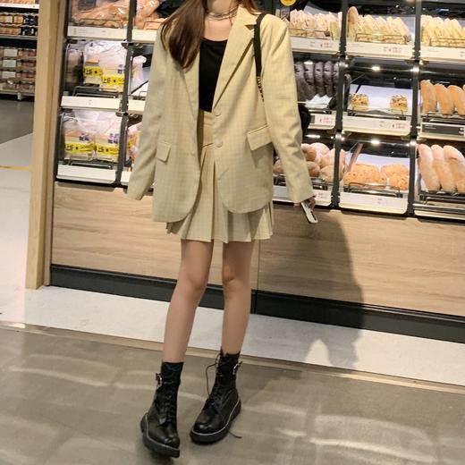 <曾小咸推荐>微信粉丝秒杀专场 仅此今天 活动结束下架！！西装系列 外套日常189.00 立减99.01 秒杀89.99 ！！ 裤子秒杀价69.99！！裙子秒杀价69.99！！ 商品图2