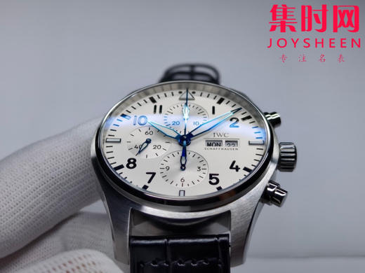 ZF经典臻品【驰骋高空 分秒必“真”】
万国IWC3777飞行员计时系列 商品图3