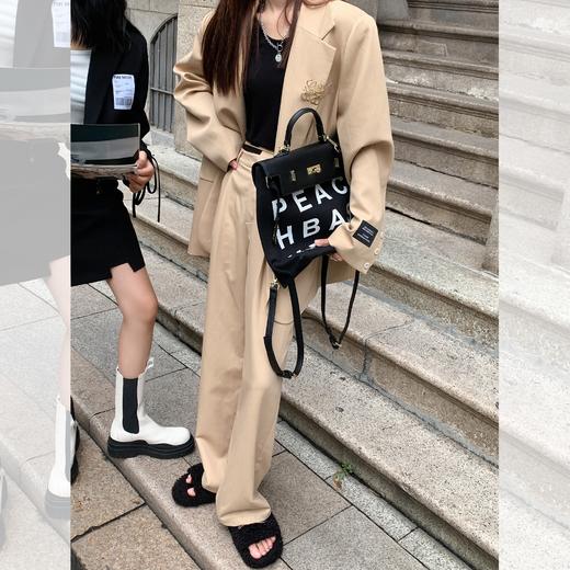 <曾小咸推荐>微信粉丝秒杀专场 仅此今天 活动结束下架！！西装系列 外套日常189.00 立减99.01 秒杀89.99 ！！ 裤子秒杀价69.99！！裙子秒杀价69.99！！ 商品图1