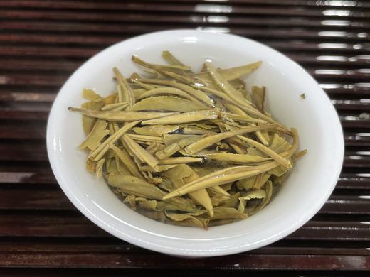 极枞·荒野白牡丹·清风生·松压手撕饼 300克 商品图6