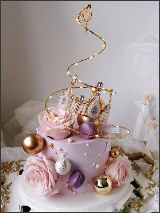 女神鲜花皇冠蛋糕 商品图0