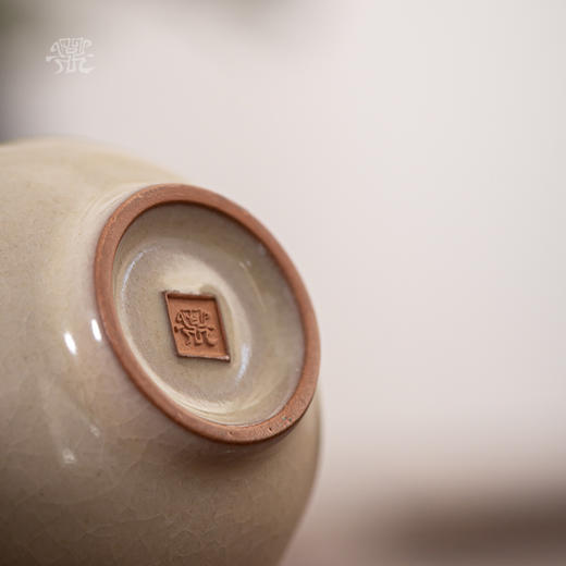 问鼎哥窑传世款菡萏杯 商品图3