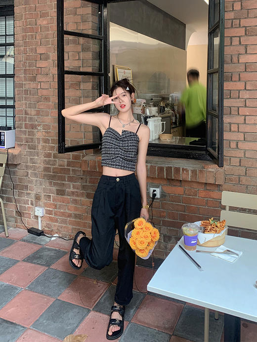 【99元任选2件】微信粉丝秒杀专场 仅此今天 活动结束下架  外穿别致小上衣设计感短款辣妹美背 商品图2