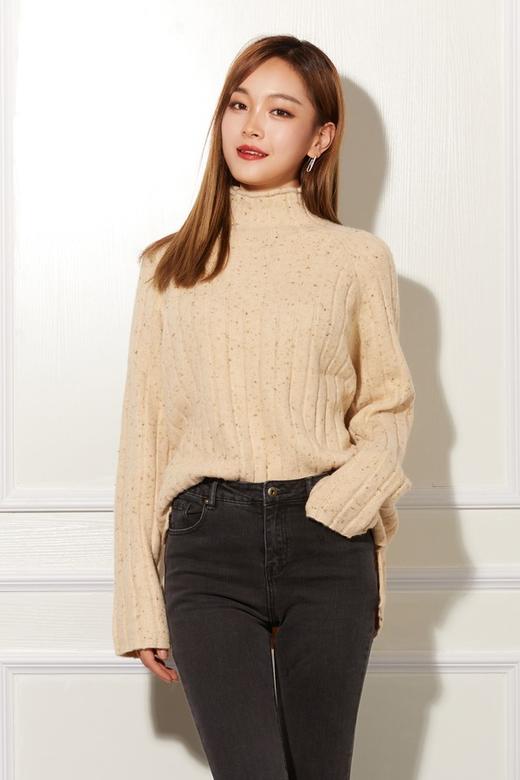 LNNNS 杏色高领上衣 10714 商品图0