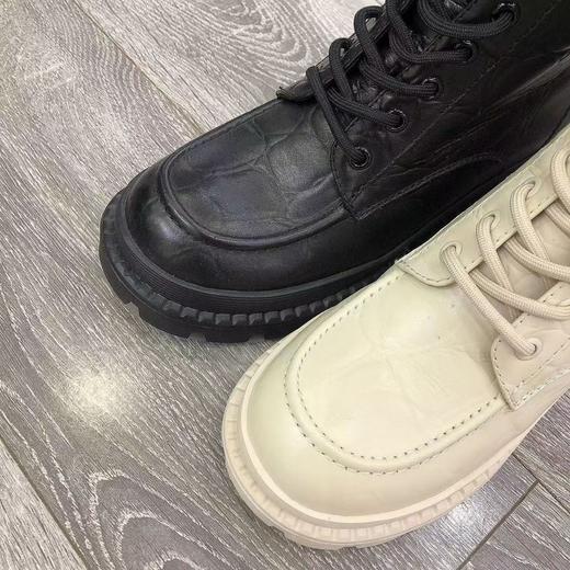 IUIU SECOND 冬季保暖加绒马丁靴石头纹牛皮短靴女 U21DS46231 商品图4