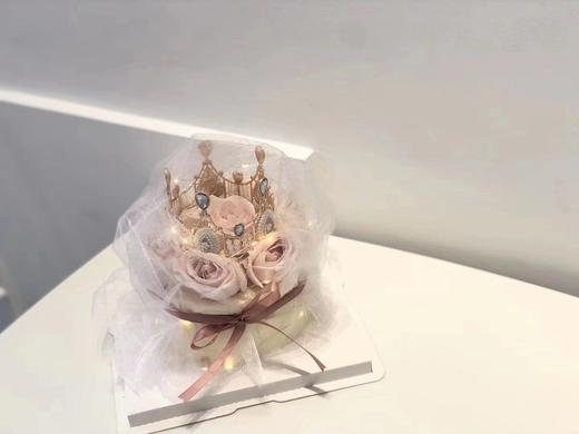 粉色鲜花皇冠蛋糕 商品图0
