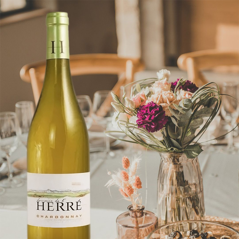 Domaine de l’Herré Chardonnay / Sauvignon Blanc  爱尔酒堡霞多丽 / 长相思干白葡萄酒