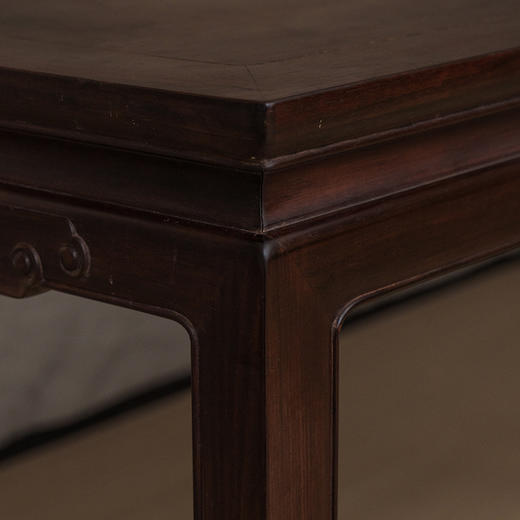 清 红木束腰马蹄腿云纹条桌 商品图1