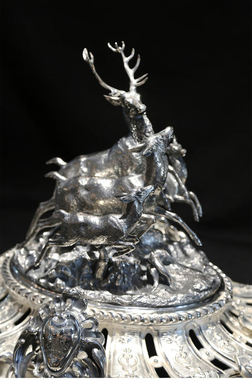独角鹿西洋古董法国Christofle昆庭洛可可风格铜镀银群鹿餐桌摆件 商品图4