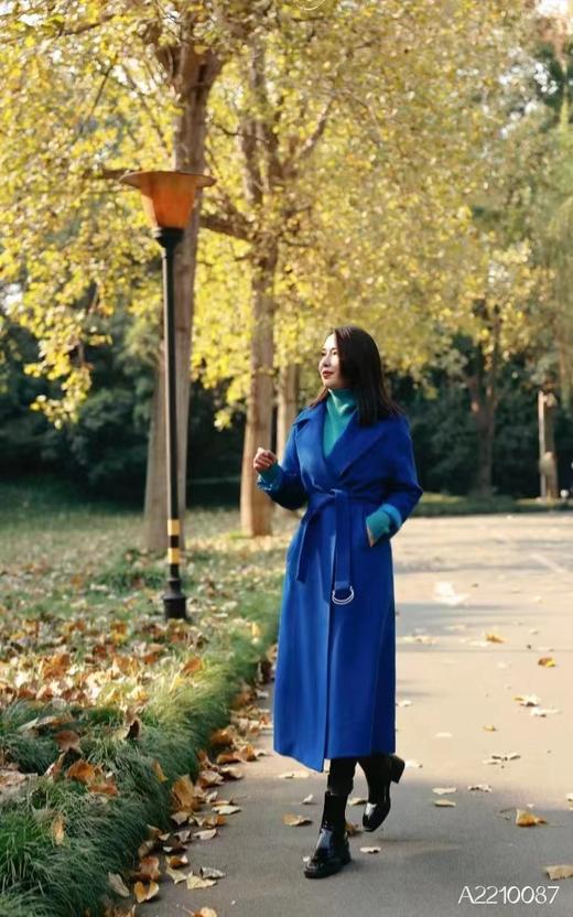 简约气质长款大衣 商品图1