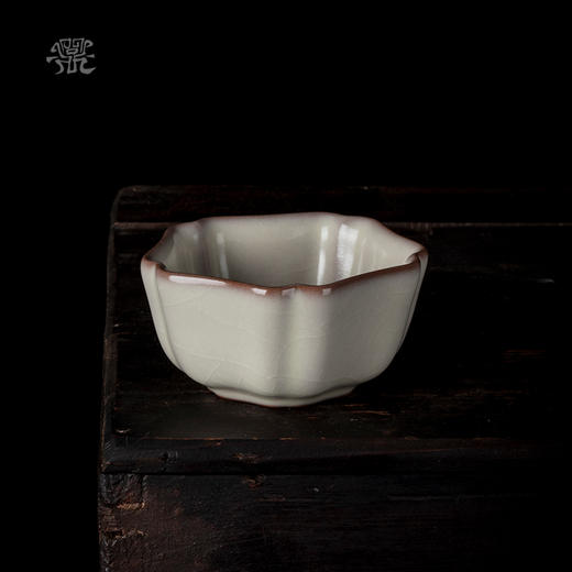 问鼎哥窑致巧款大五行杯（缺货） 商品图1