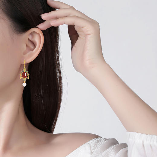 YX-ES597 s925纯银故宫花耳钩南红玛瑙珐琅点缀耳坠喷砂祥云白玉耳饰 商品图2