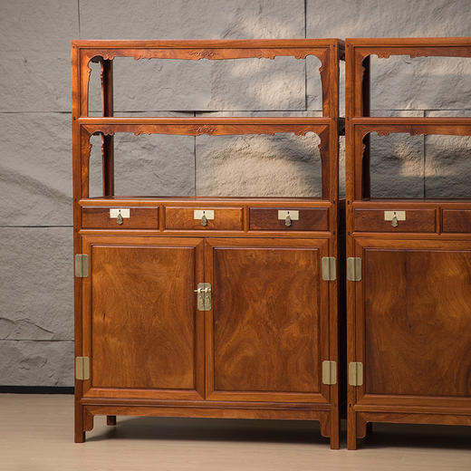 花梨木全独板带屉双层亮格柜（一对） 商品图1