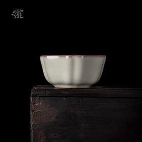 问鼎哥窑致巧款大五行杯（缺货）