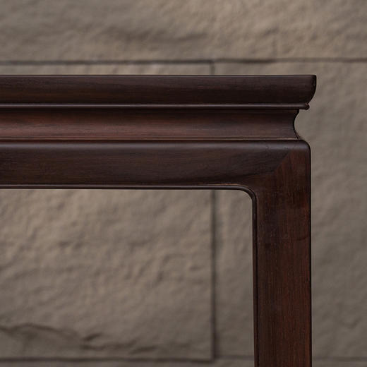 清 红木束腰马蹄腿云纹条桌 商品图3