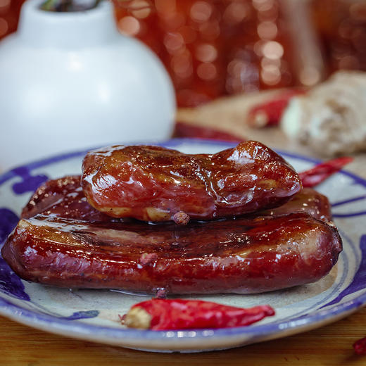 重庆老味道【鹅滋道腊味】川渝风味 腊肠排骨肠 肉感醇厚 回味悠长 烟熏咸香复合美味 多种口味各有特色 商品图5