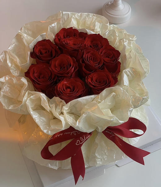 红玫瑰花束蛋糕 商品图0