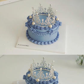 蓝色皇冠蛋糕