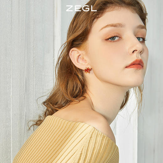 ZEGL红色枫叶耳环女2022年新款潮小众设计感高级耳钉925银针耳饰 商品图3